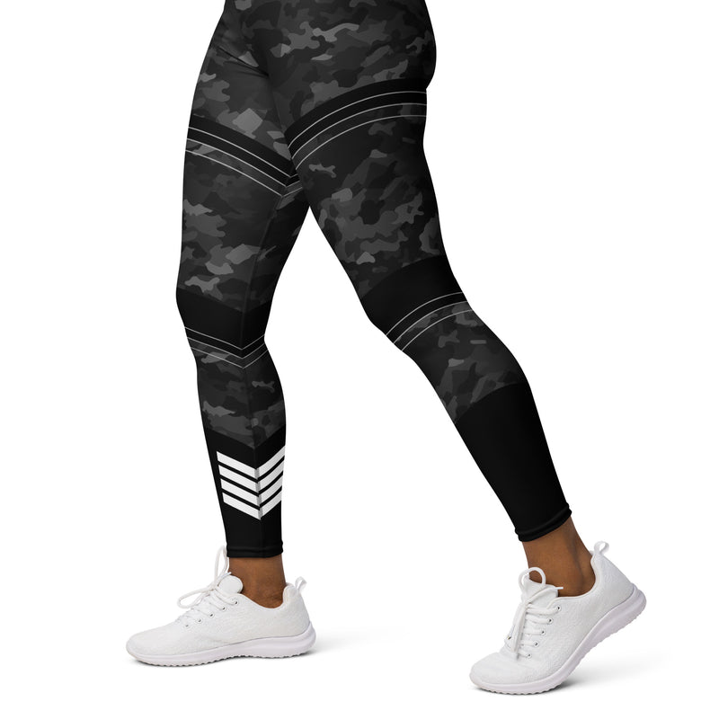 Women's Warsaken® Leggings : Rank : Black Camo