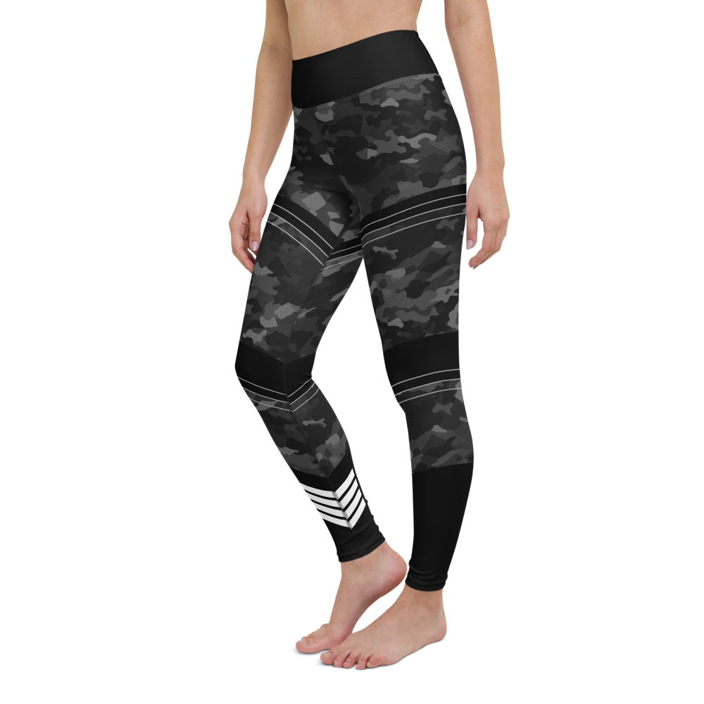 Women's Warsaken® Leggings : Rank : Black Camo