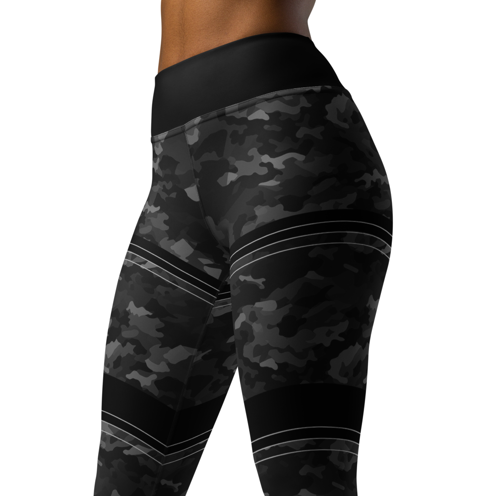 Women's Warsaken® Leggings : Rank : Black Camo